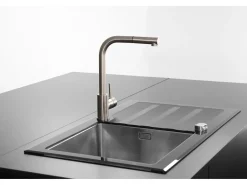 Kiwo misturador para lava-loiça com chuveiro extraível em aço inoxidável Essebagno