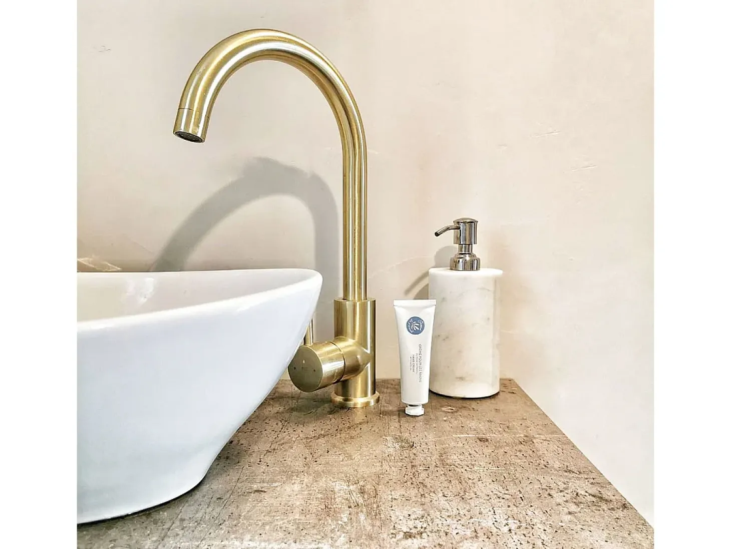 Kiwo misturador para lava-loiça ouro escovado Essebagno