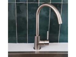 Kiwo Misturadora de lavatório efeito aço inoxidável Essebagno