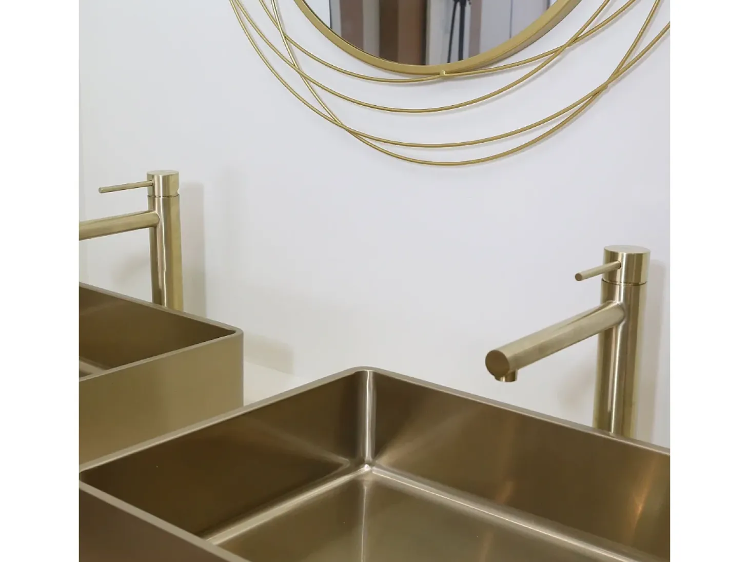 Luisa Misturadora de lavatório alto ouro escovado Essebagno