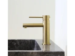 Luisa Misturadora de lavatório baixo ouro escovado Essebagno