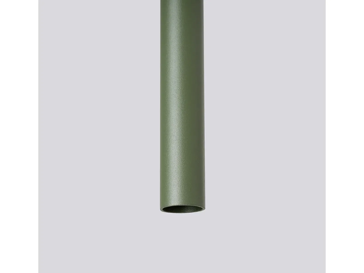 Luminária pendente Brill moderno, aço - 3 fontes de luz 3000K - L.30 x H.94 cm - verde oliva