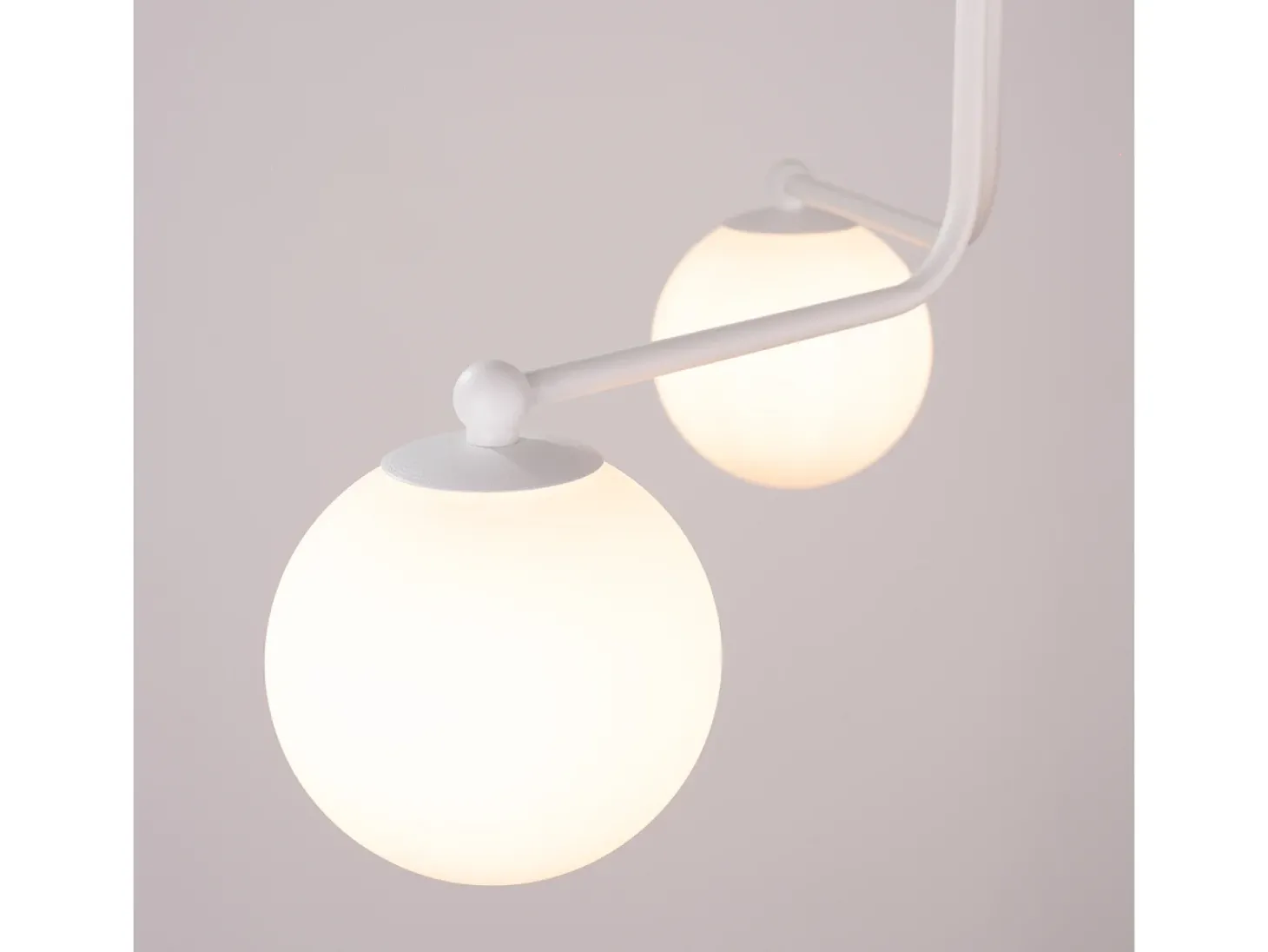 Lustre Bealy minimalista, aço/vidro - 3 fontes de luz 3000K - L.62 x H.29 cm - branco