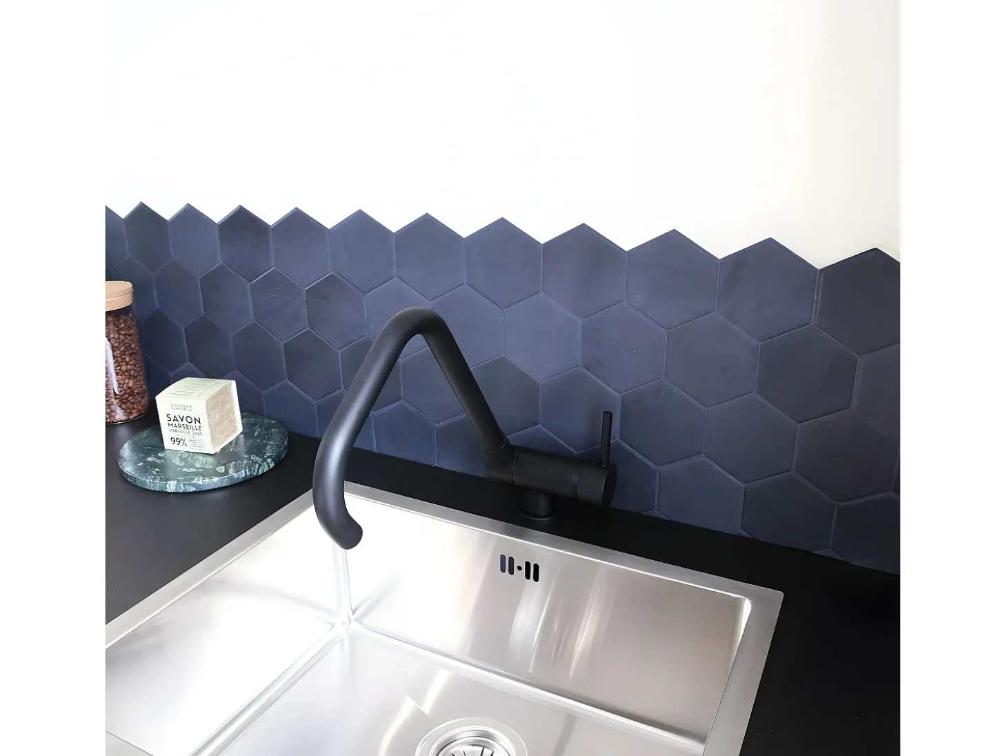 New Oslo misturador para lava-loiça rebatível preto Essebagno