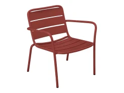 Poltrona baixa de jardim empilhável em metal Vermelho - MIRMANDE de MYLIA