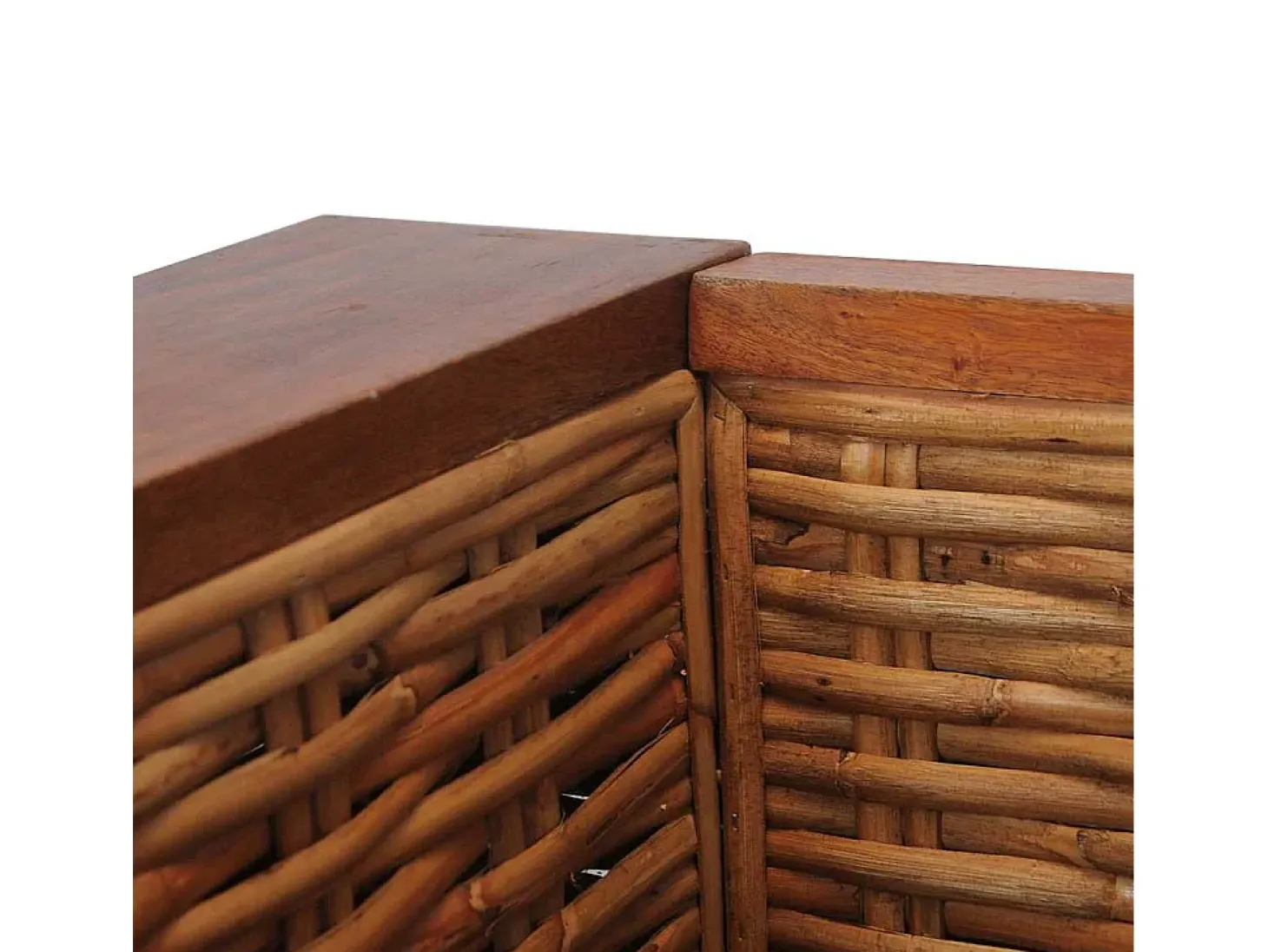 Poltrona com almofadões em vime natural castanho