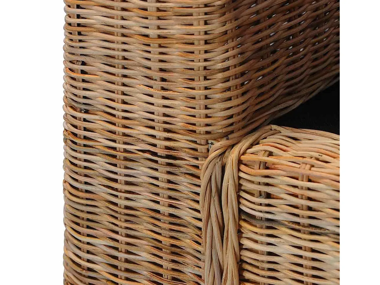 Poltrona com almofadões em vime natural