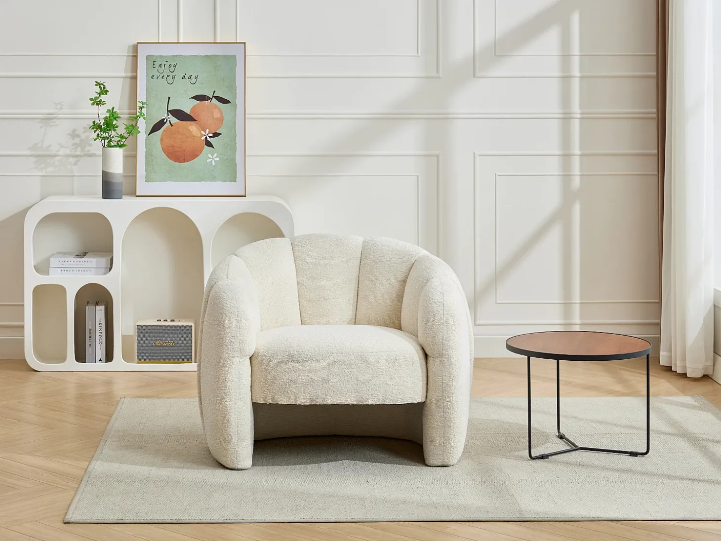 Poltrona concha em tecido chenille cor bege DELIPO