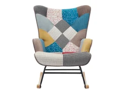 Poltrona Elmina em tecido patchwork multicolorido com pés de balanço.