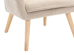 Poltrona em tecido cor bege, estilo escandinavo SERINO