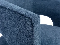 Poltrona em tecido texturizado cor azul - FONTANOVA