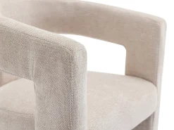 Poltrona em tecido texturizado bege estilo design FAVINA
