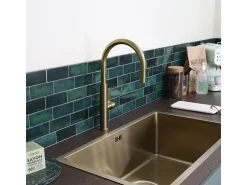 Reflet misturador para lava-loiça em ouro escovado Essebagno