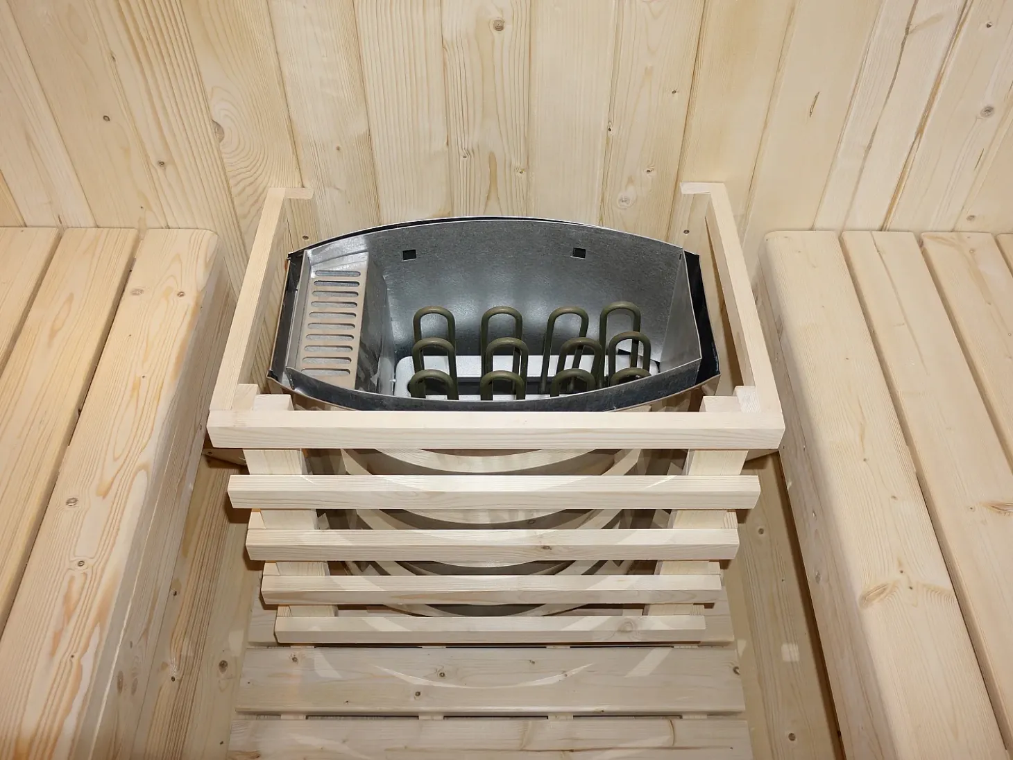Sauna de exterior 6 lugares, C185 x L220 x A190 cm, ISOKYRO
