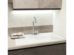 Sierra Pia com 1 cuba grande e escorredor em resina branco Essebagno