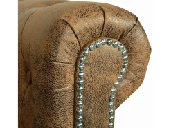 Sofá Chesterfield 3 lugares couro artificial castanho