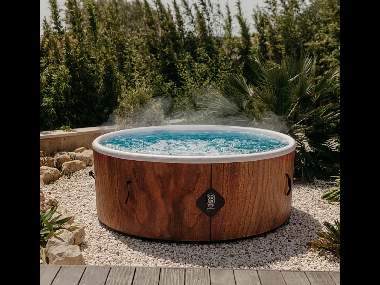 Spa Insuflável Tahiti Coco Spa – 180 cm de diâmetro – 1100 litros – Motor de 2240 W – Até 6 pessoas