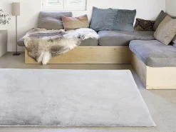 Tapete felpudo efeito pelo BUNNY - 100% poliéster - 150 x 200 cm - Cinza
