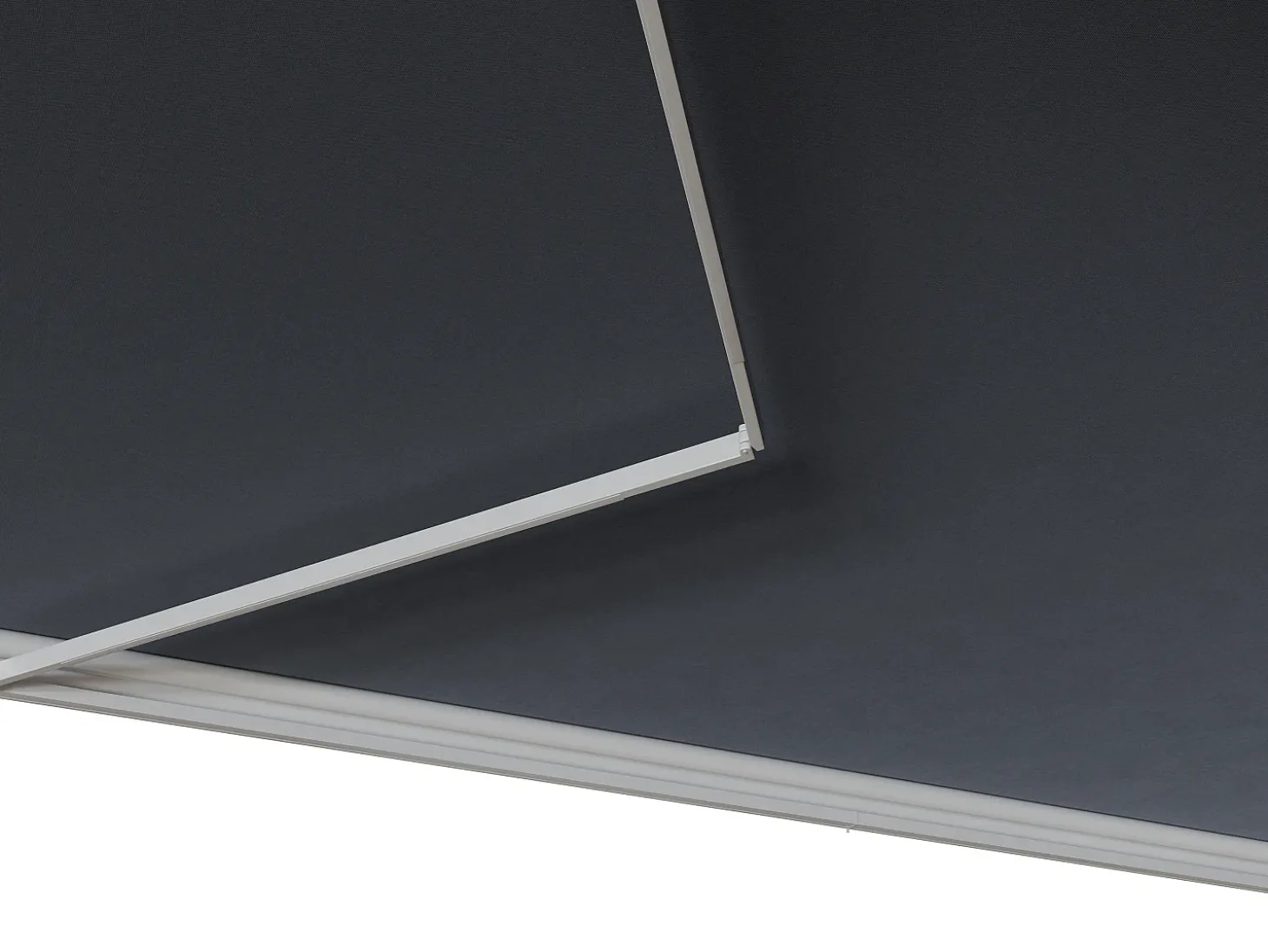 Toldo retrátil motorizado com semicaixa 4 x 3 m antracite COFANA