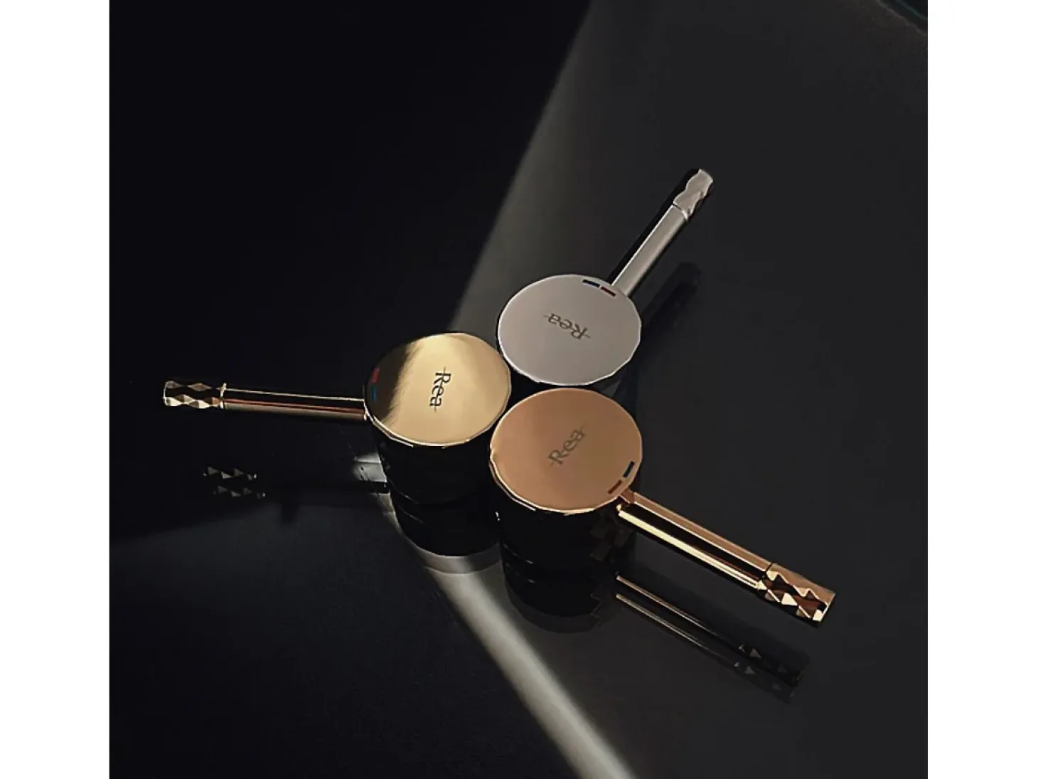 Torneira Para Bidê Rea Lungo Loop Diamond Golden