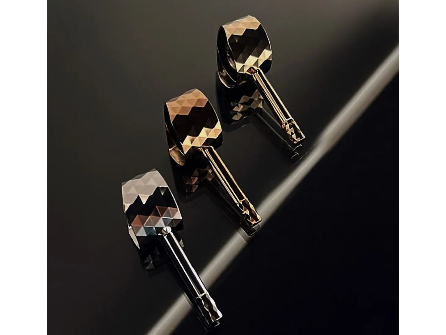 Torneira Para Bidê Rea Lungo Loop Diamond Golden