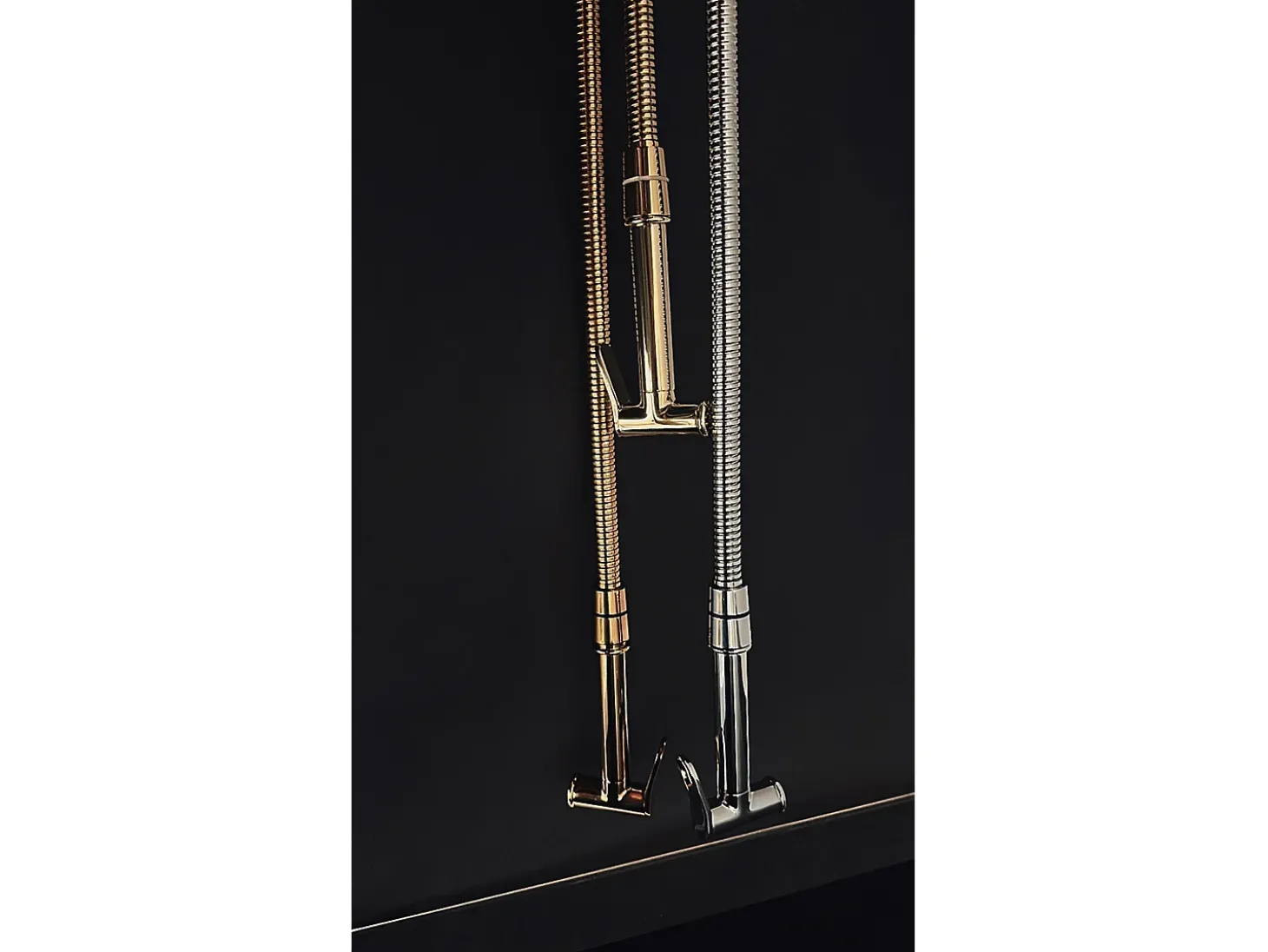 Torneira Para Bidê Rea Lungo Loop Diamond Golden