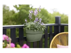 Vaso de flores Vibia Campana Easy Hanger Médio Verde Pistache - Varanda Exterior