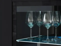 Vitrine alta moderna 120 cm para sala com LED, 3 portas, preto mate